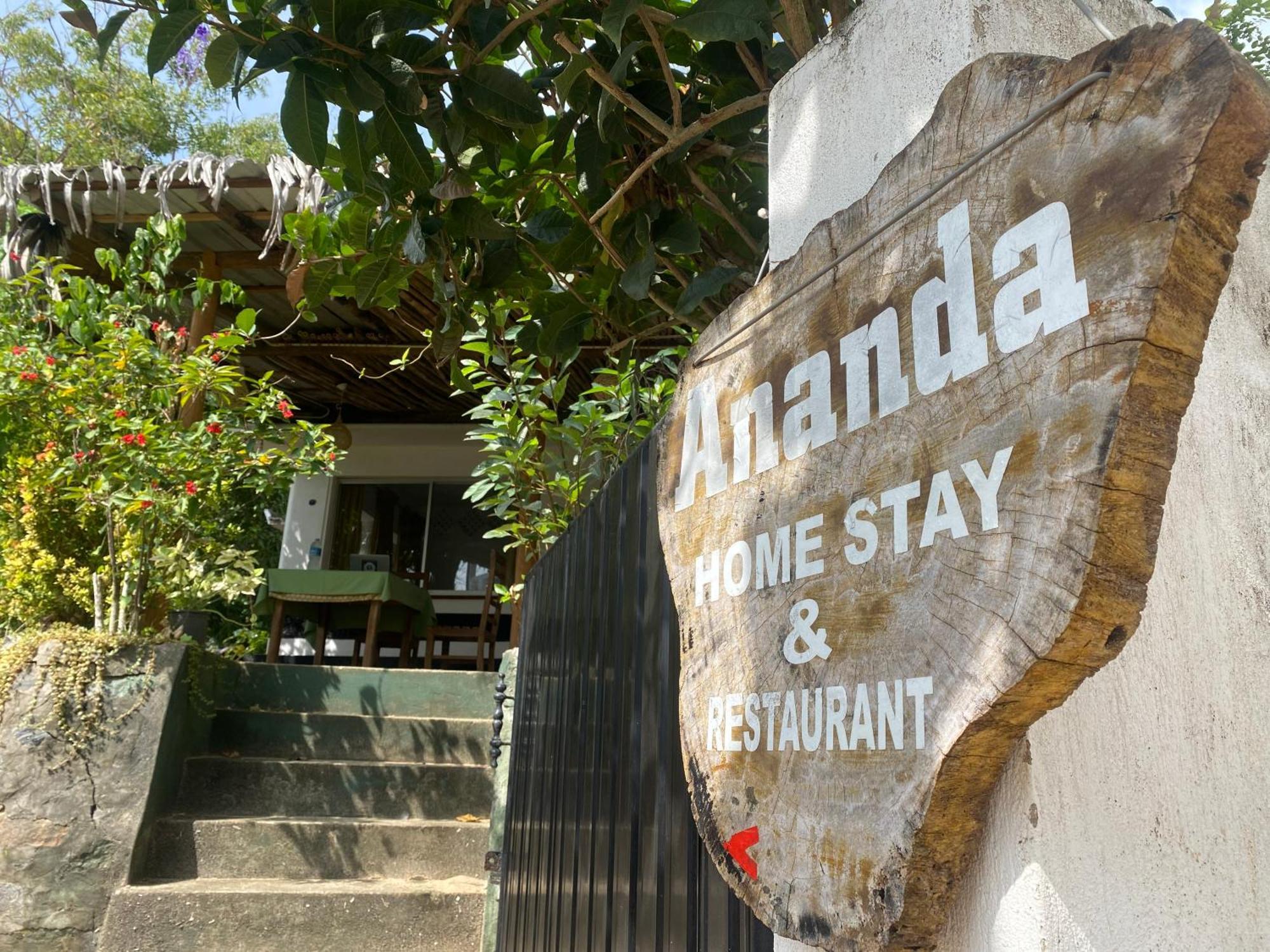 Ananda Home Stay And Restaurant 坦加拉 外观 照片