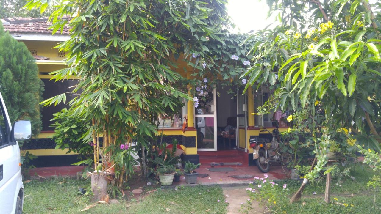 Ananda Home Stay And Restaurant 坦加拉 外观 照片